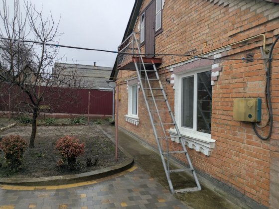 Продам частину будинку на Старому Місті (Педучилище) Михайловцы