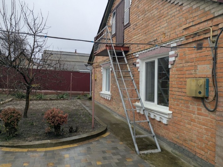 Продам частину будинку на Старому Місті (Педучилище) - фото 1