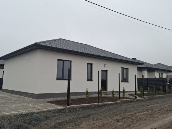 Продам будинок з ремонтом Струмівка