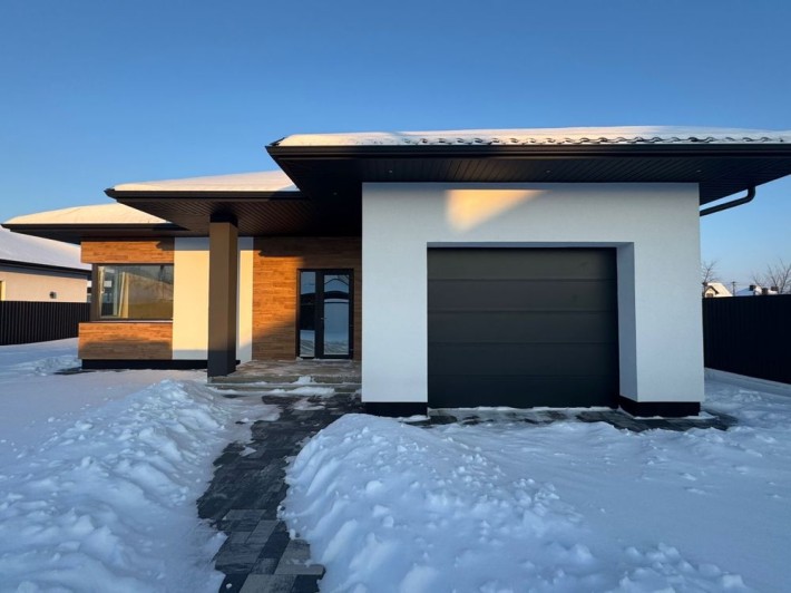 Продам будинок в. Набережна 11 в селі Боратин - фото 1