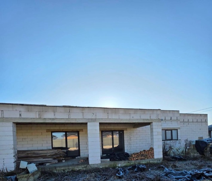 Продаж сучасного будинку у Боратині на вул. Набережна - фото 1