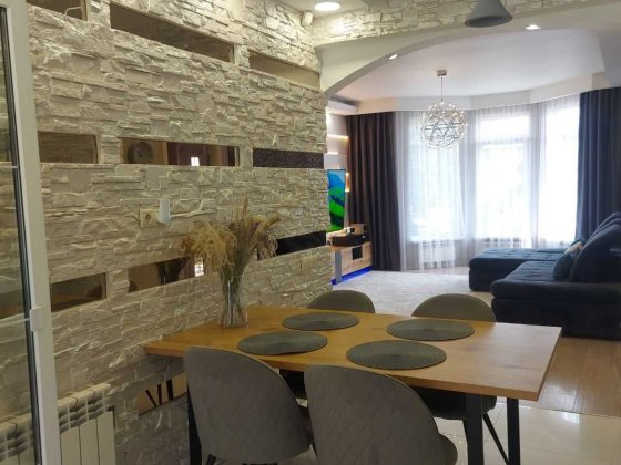 Дом 122 кв. "Золотые Ключи" Рем/меб/техн. 8 сот. Ландш.дизайн, бассейн Слобожанське