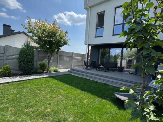 Продам таунхаус Золотые ключи, ул.Коралова Слобожанське