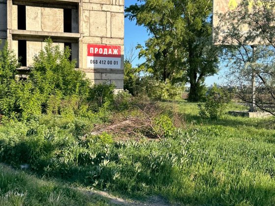 Продаж/ОБМІН двох 3поверх. будинків разом із земельною ділянкою 0,89га Слобожанське