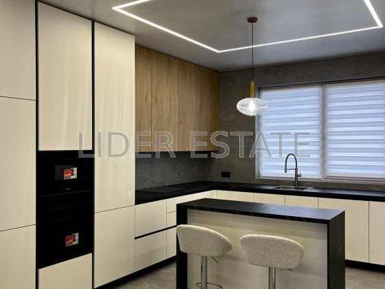 Продаж таунхауса в Таунхаус Village, Сторожниця Сторожниця