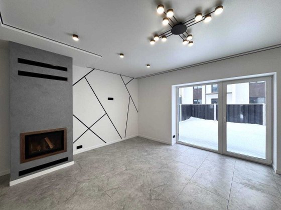 Продаж таунхауса з ремонтом в с.Крихівці Крихівці