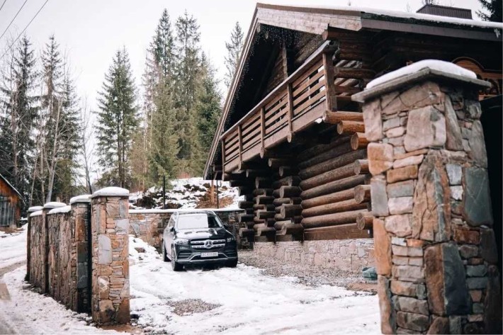 Садиба  " Татова хата" на курорті в Яблуниці - фото 1