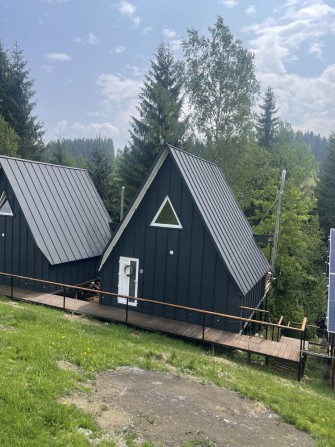 ЦІНА ЗА 3 БУДИНКИ Яблуниця 6 км до Буковеля три будинки бізнес - фото 1