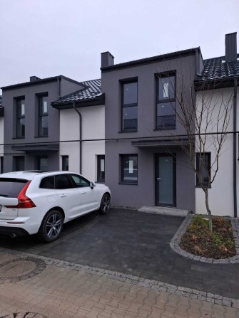 Продаю таунхаус з сучасним ремонтом. До центру міста 10 хвилин.125м2 - фото 1