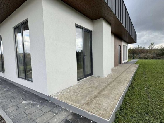 Продаж будинка з земельною ділянкою/Клузів Клузев