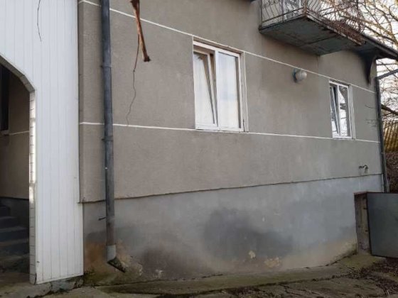 Продам недорого будинок. Тлумач