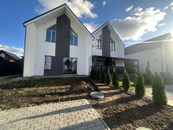 Дуплекс у Святопетрівському Святопетровское