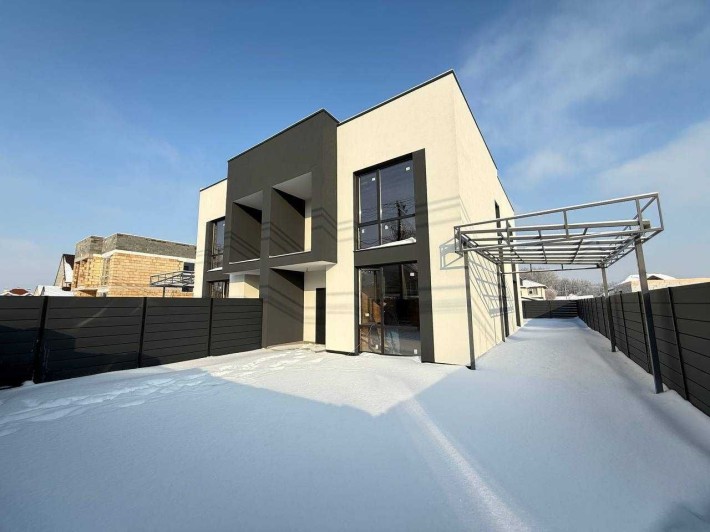 Дуплекс з великою земельною ділянкою! 4 кімнати / ГАЗ / БЕЗ КОМІСІЇ - фото 1