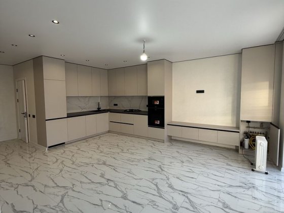 Продаж готового таунхаусу з ремонтом у смт Ворзель. Є відеоогляд! Ворзель