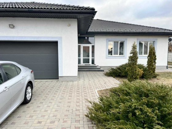 Современный одно этажный дом 2021 года в с.Белогородка.22 сотки. Білогородка