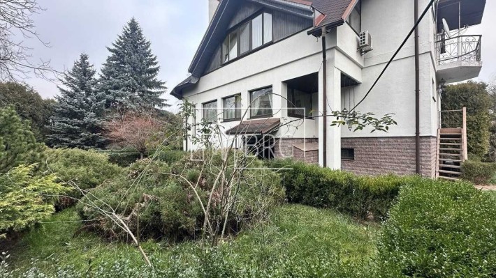 Продажа дома КГ Мистецтво с выходом к озеру рядом Золотые ворота без% - фото 1