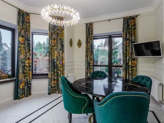 Якісний будинок з ремонтом чекає на вас! Козин