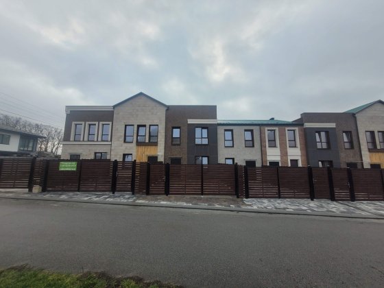 Таунхаус в передмісті! Держпрограми-так! Святопетровское