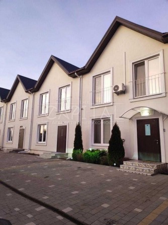 Продам сучасний стильний якісний таунхаус Святопетрівське з ремонтом - фото 1