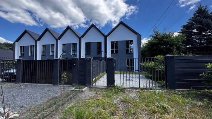 Кутовий таун 119 м2 по вигідній ціні. Податки 2%. Ворзель . - фото 1