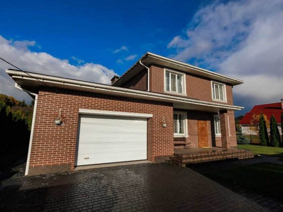 Продаж будинку в с.Хотів 250 кв.м. 10 соток.Чабани. Чабани