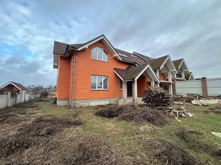 Продам дуплекс з гаражем в Білогородці - фото 1