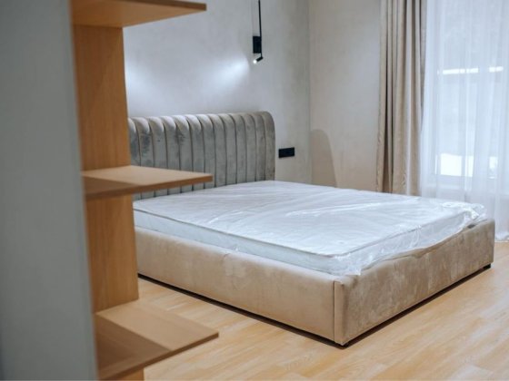 Будинок з ремонтом технікою і меблями Ворзель