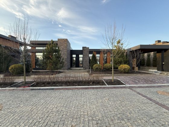 КМ 9 ЕЛЕМЕНТІВ. Одноповерховий дім під чистове оздоблення. Забудовник. Лесники