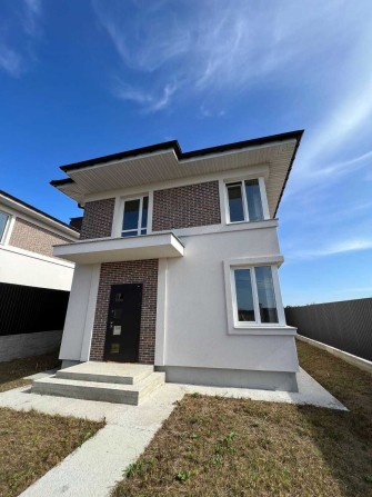 Продається затишний та просторий двоповерховий будинок без %! - фото 1