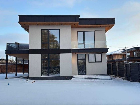 Продаж будинку в закритому котеджному містечку | Охорона 24/7 Лісники