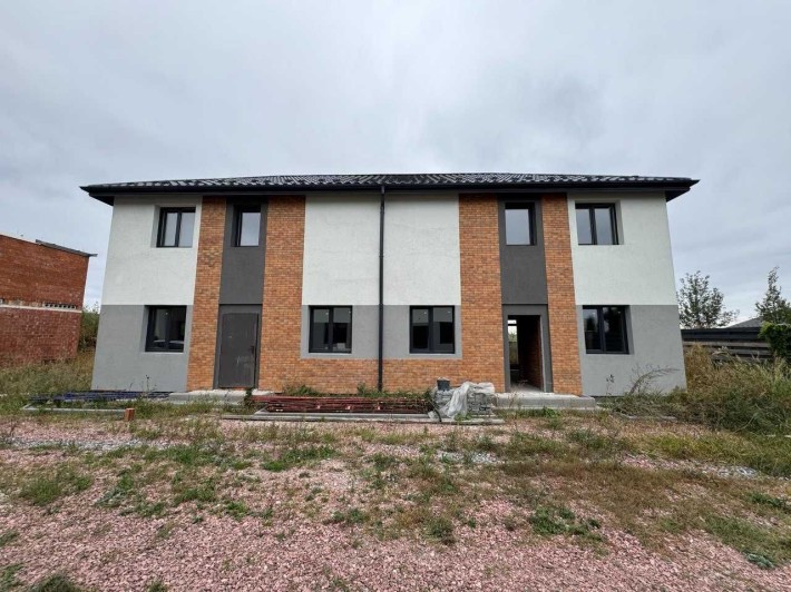 продаж дуплексу 100кв м Нові Петрівці Балатон - фото 1