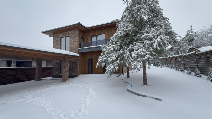 Будинок на 10-ти сотках ‼️ Лазня, автонавіс, літній будинок - фото 1