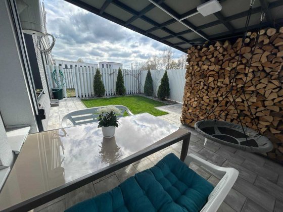 ПРОДАЖ таунхаусу з ремонтом+2,5 сотки 7 км від Києва,с Нові Петрівці!! Нові Петрівці