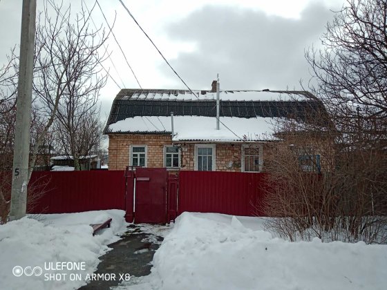Двоповерховий будинок (половина) Нові Петрівці Нові Петрівці