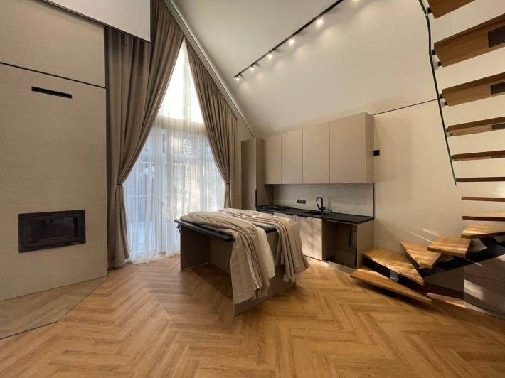 Продається таунхаус з ремонтом у Віті-Поштовій - фото 1