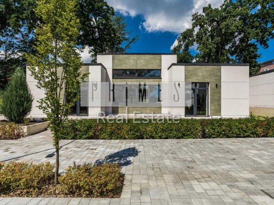Продаж нового 4- к будинку з ремонтом 172 м 2 з Лісники поруч Київ Лісники