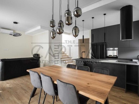 Продаж/Будинок/Віта-поштова/240 м²,5 соток.240 000 $ Вита-Почтовая