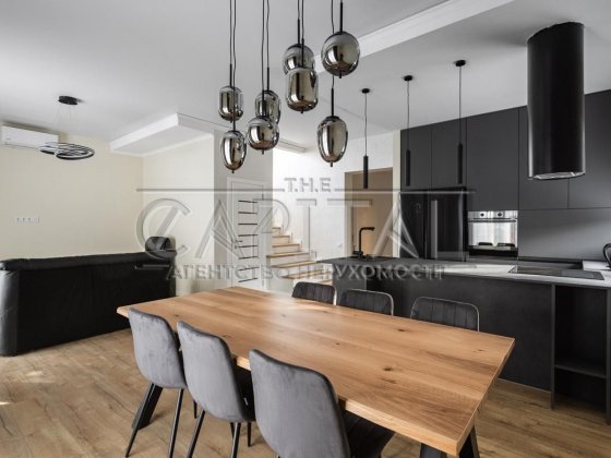 Продаж будинку у Віта-поштова (Готовий до проживання) Віта-Поштова