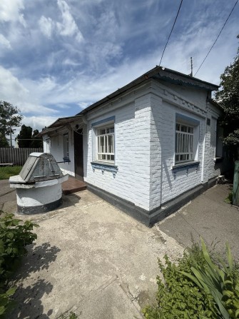 Продаж цегляного будинку в м. Узин - фото 1