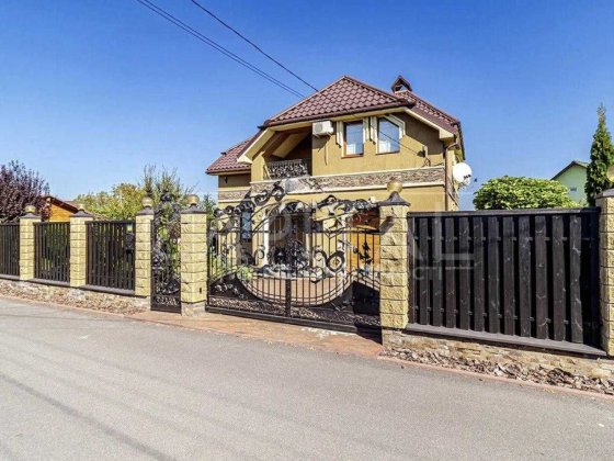 продаж будинку Глеваха баня басейн гостьовий та ігровий будинки 18 сот Глеваха