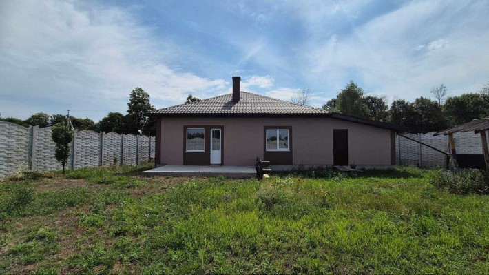 Великий Будинок в Немішаєво 140м2, на ділянці 8 соток поряд є магазини - фото 1