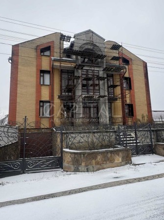 ПРОДАЖ/Капітальний маєток в селищі Глеваха/Київ/Пансіонат - фото 1