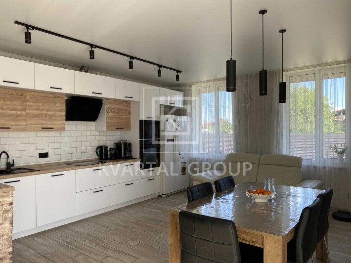 Продаж будинку з ремонтом - фото 1