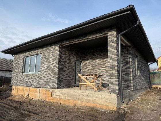 Будинок з терасою у Білогородці - 4,8 сотки землі Гнатівка