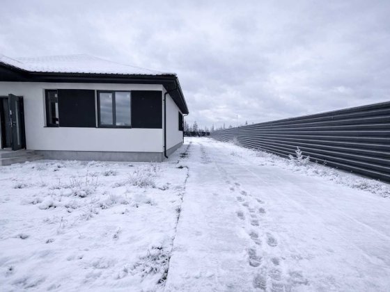 Будинок 100 м² + 10 соток | великий двір, газ біля ділянки Дмитровка