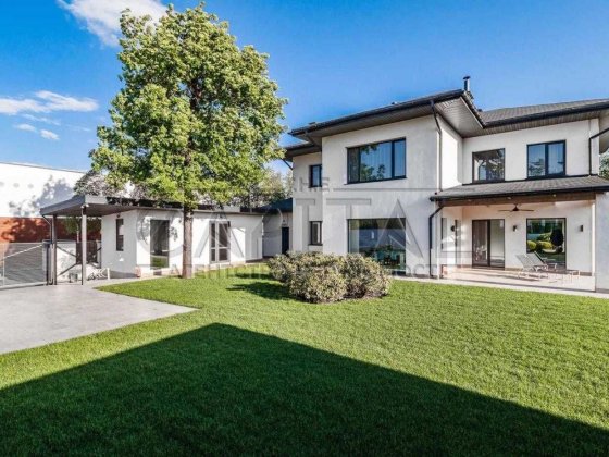 Продаж будинку КМ «Белгравія» Дмитрівка Бучанський р-н 16 соток Дмитрівка