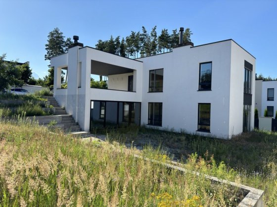 Котедж 230 м² у Дмитрівці з дизайнерський ремонт, 8,5 соток, 2 тераси Дмитрівка