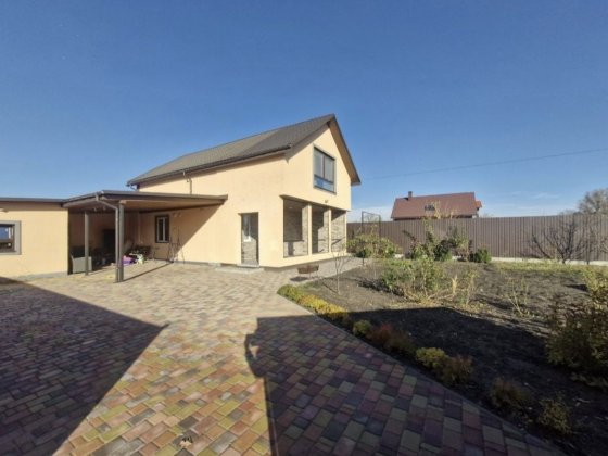 Будинок в селі Зазімья Зазимье