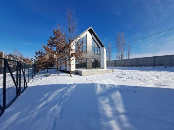 Продаж дуже гарного будинку Дмитровка