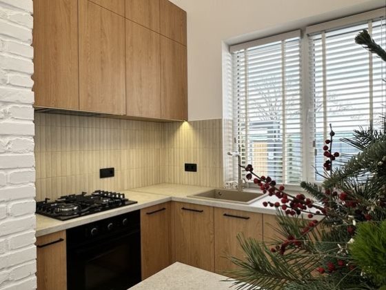 Сучасний будинок з РЕМОНТОМ в котеджному містечку! Газ Іванковичі